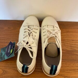TRVL Lite Low Top Sneaker (Women)